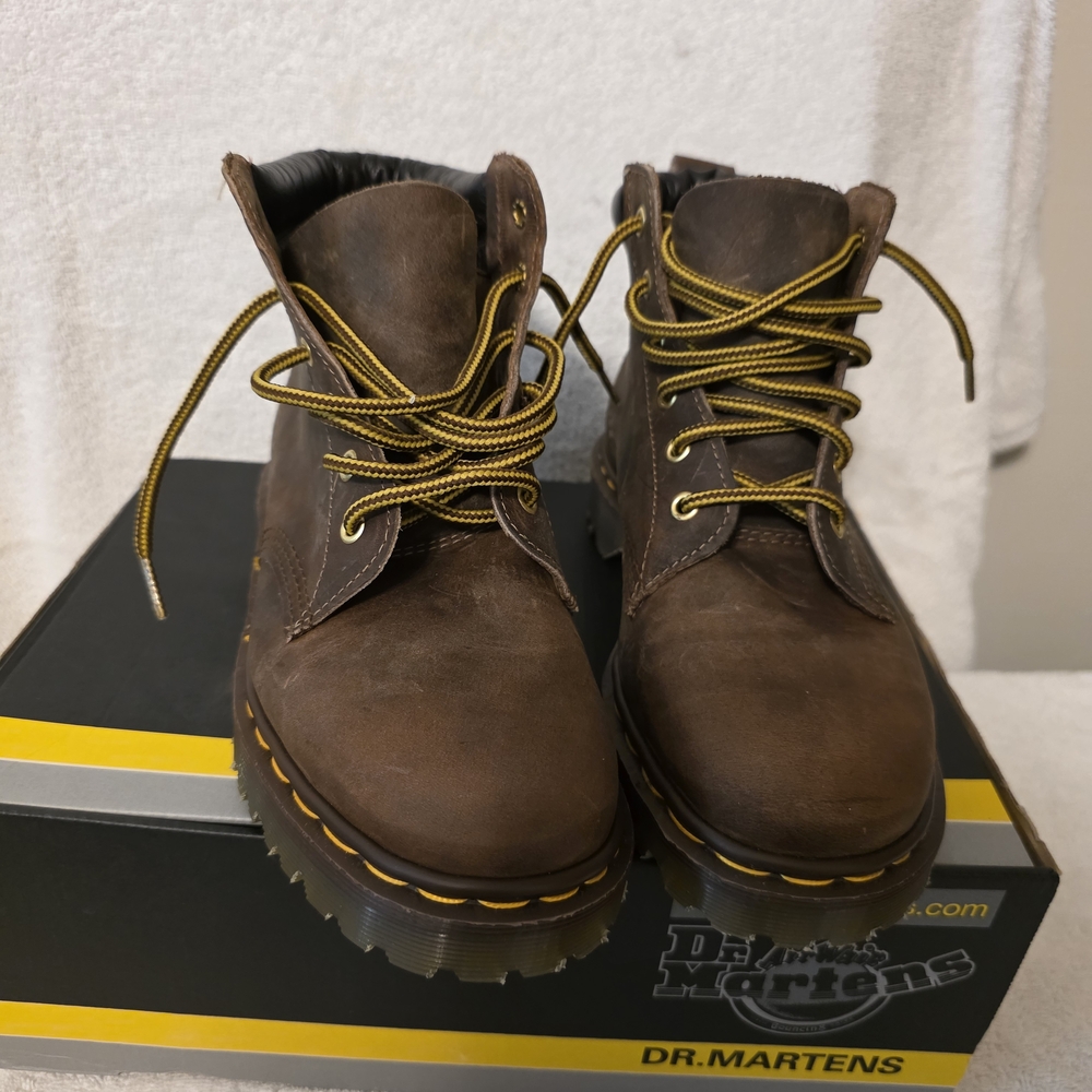 Dr. Martens Brown Leather Men's Boots Made In England Size 7